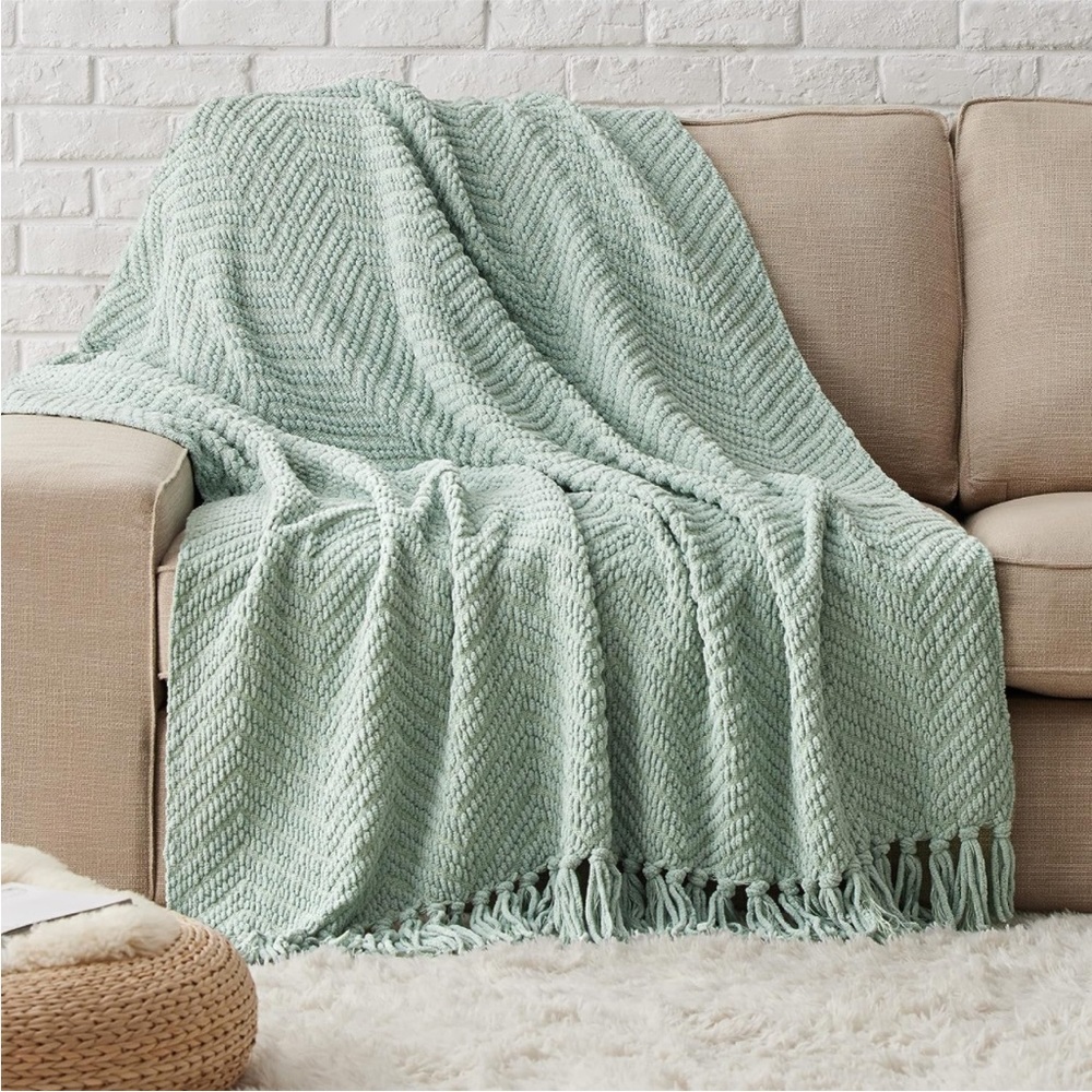 West Elm Teal Mint Trendy Gift Soft Cozy Chevron Tassel Throw Blanket Bedding - Picture 1 of 15